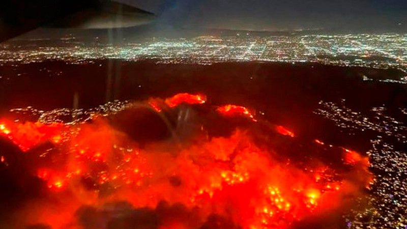 Aumenta a 5 número de muertos por incendios en Los Ángeles 