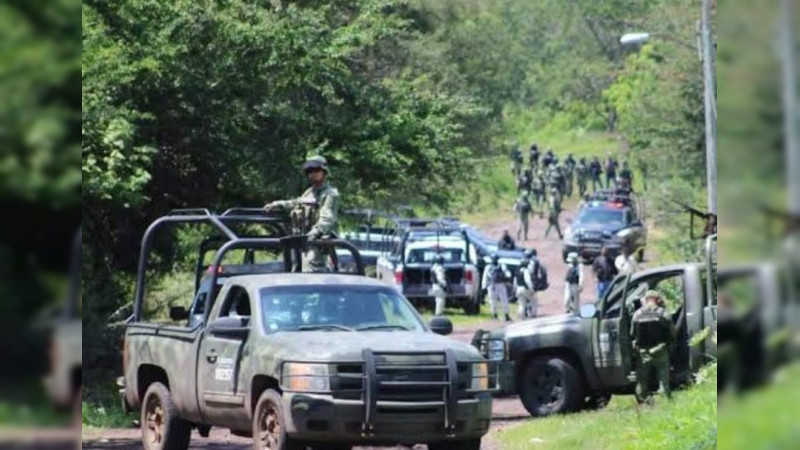 Se enfrentan soldados y grupo armado en Parácuaro, Michoacán: Abaten a dos pistoleros 