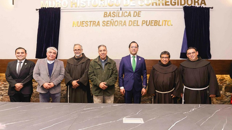 Honran, en Sesión Solemne, a la Basílica de Nuestra Señora del Pueblito en Corregidora, Querétaro 