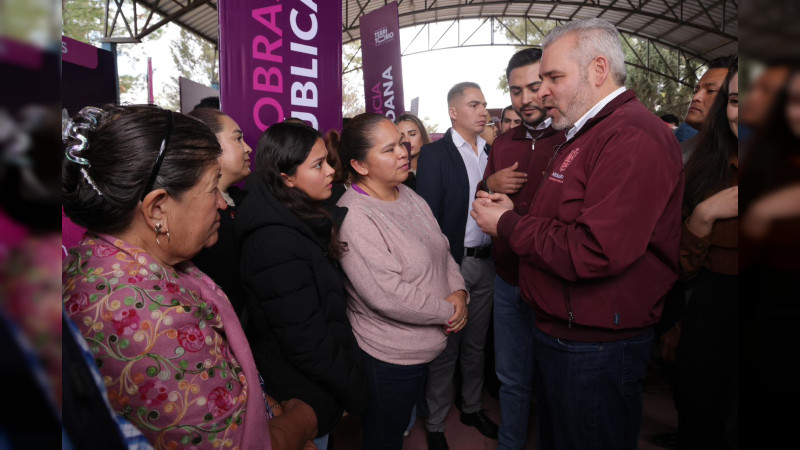 Bedolla dará seguimiento a propuestas ciudadanas para el desarrollo de Huandacareo, Michoacán 