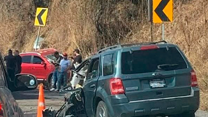 Choque en La Piedad, deja un muerto y un herido 