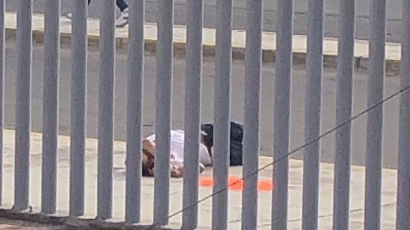 Abandonan cuerpo de excomandante frente al Congreso de Sinaloa; había sido privado de la libertad