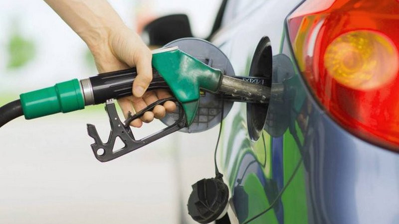 Gobierno de México sube estímulo a gasolina Magna y diésel 