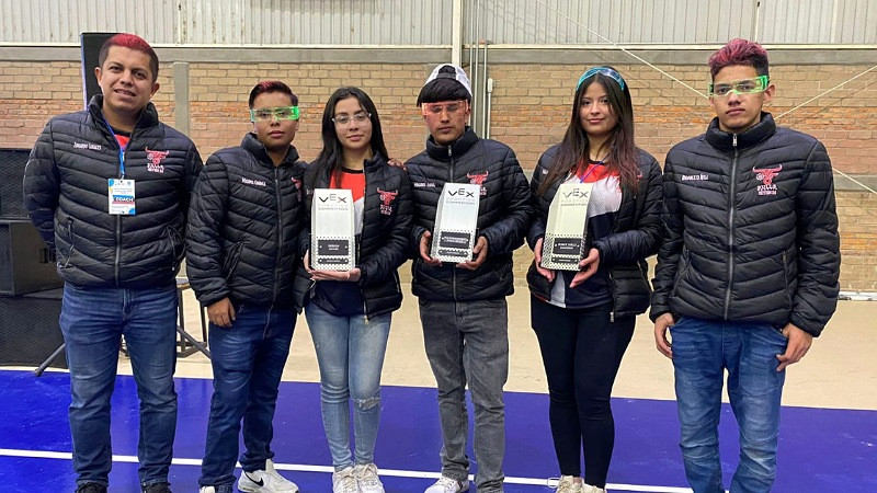 Estudiantes del Cecytem destacan en Campeonato regional de Robótica, en Jalisco 