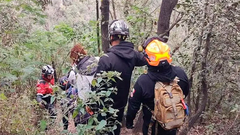 Rescatan a jóvenes que se extraviaron en la Sierra Madre de Nuevo León 