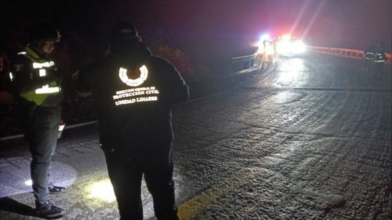 Cierran circulación en carretera 58 Linares-Iturbide por presencia de hielo 