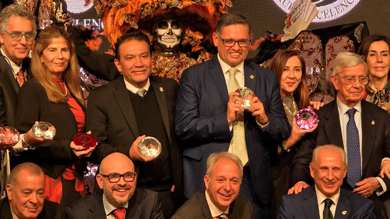 Noche de Muertos de Michoacán gana Premio Excelencias Turísticas en España 