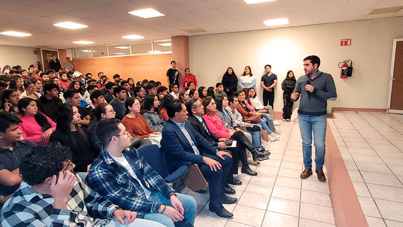 Llama Agustín Dorantes a la juventud para que participe más con las autoridades 