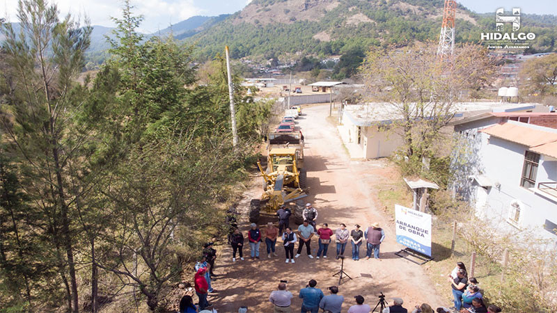 Arrancan trabajos de Rehabilitación de Caminos Rurales Saca Cosechas en Ciudad Hidalgo, Michoacán  