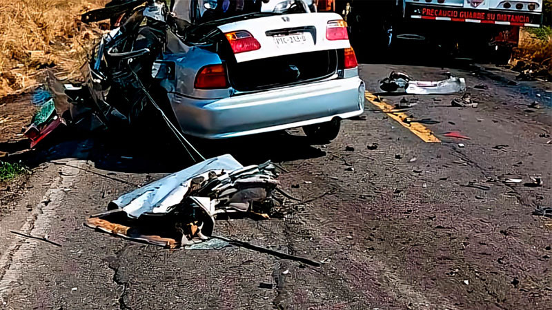 Buenavista, Michoacán: Muere pareja en accidente vehicular  