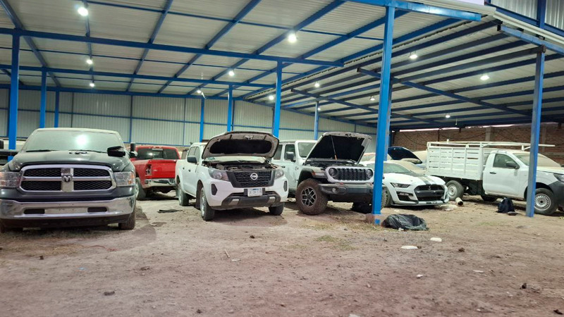 Aseguran 60 autos de alta gama en Jalisco; 32 tienen reporte de robo en EEUU 