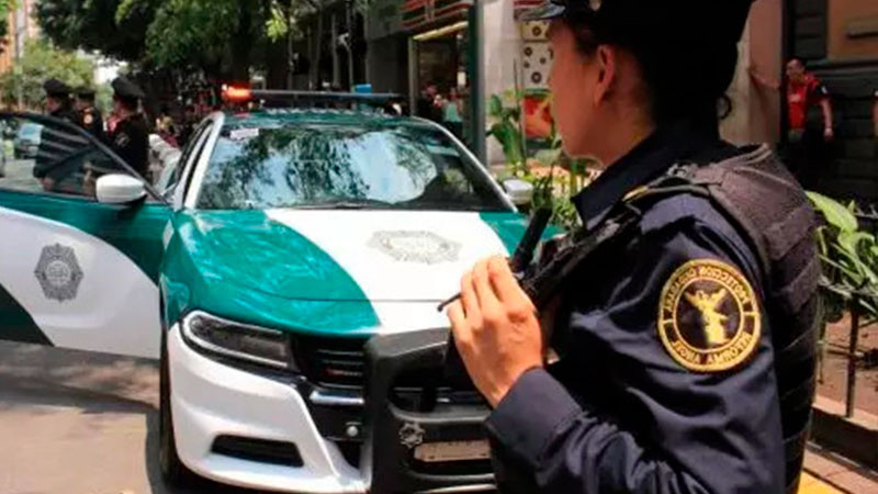 En Ciudad de México, detienen a 5 policías con narcóticos y medicamento robado 