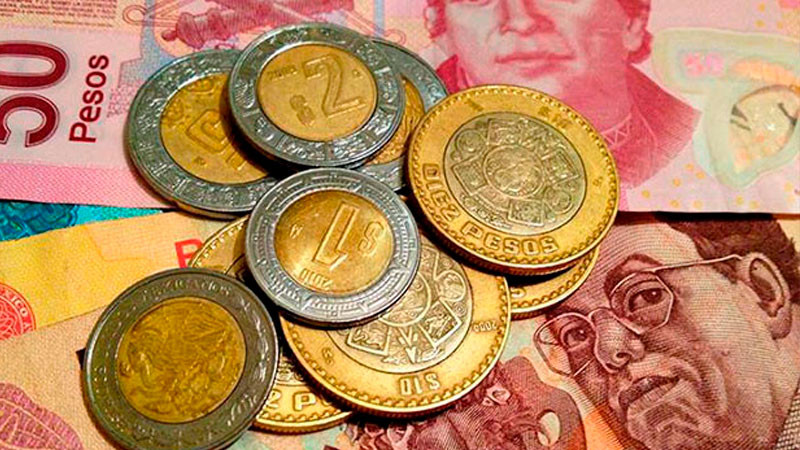 Peso pierde frente al dólar tras amenaza de Trump de imponer aranceles 