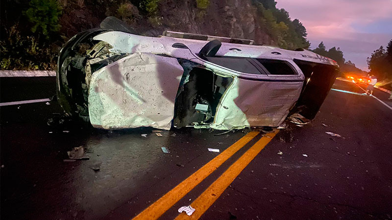 Choque volcadura deja un muerto en Zitácuaro, Michoacán 