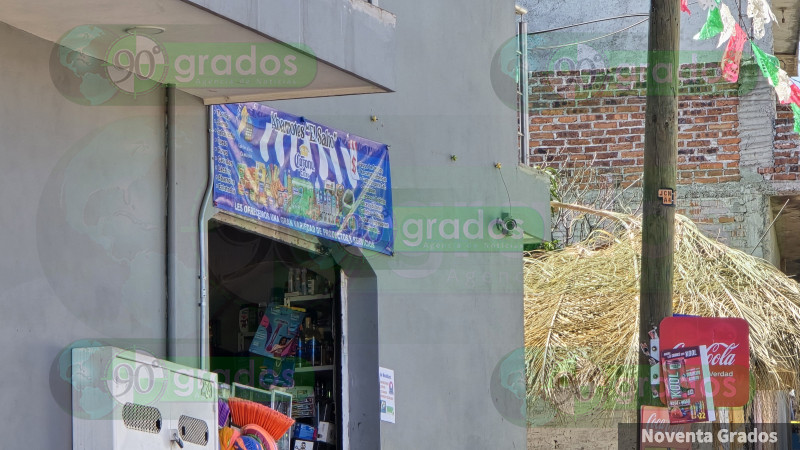 En tienda de abarrotes asesinan a un hombre en Jacona, Michoacán 