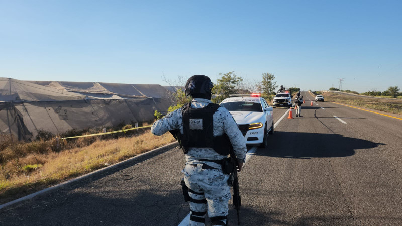 Hallan a hombre asesinado y con mensaje en libramiento Navolato - Culiacán, Sinaloa 