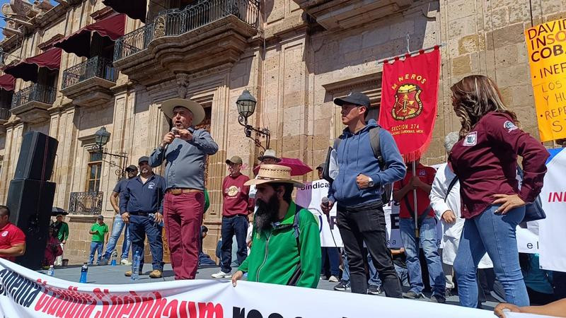 CIT sale a las calles de Morelia; exige atención a sus demandas  