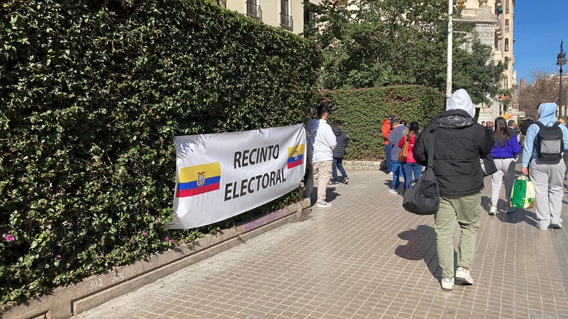 Ecuador celebra elecciones presidenciales este domingo 