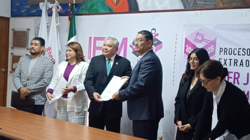 Entrega el Congreso al IEM lista de candidatos al Poder Judicial