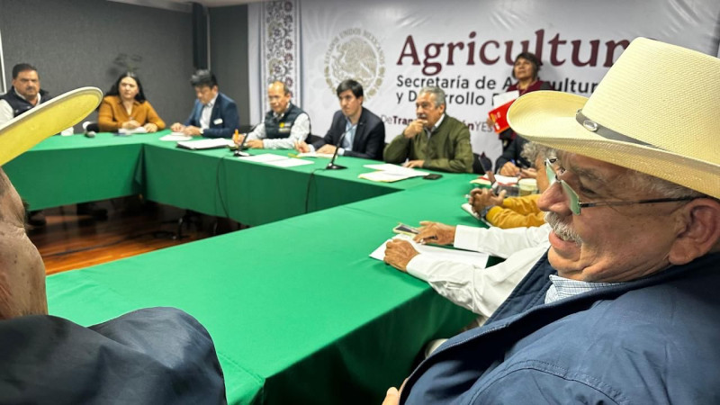 Gestiona Morón respaldo federal al campo michoacano 