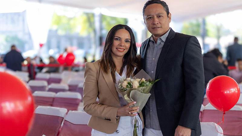 Más de 2 mil parejas en Michoacán se dan el sí en bodas masivas 