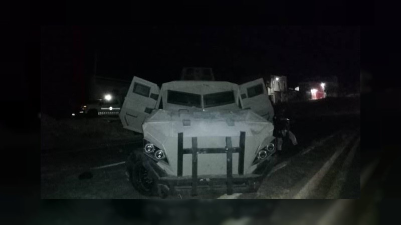 Reportan convoy armado con vehículos “monstruo” en Queréndaro, Michoacán  