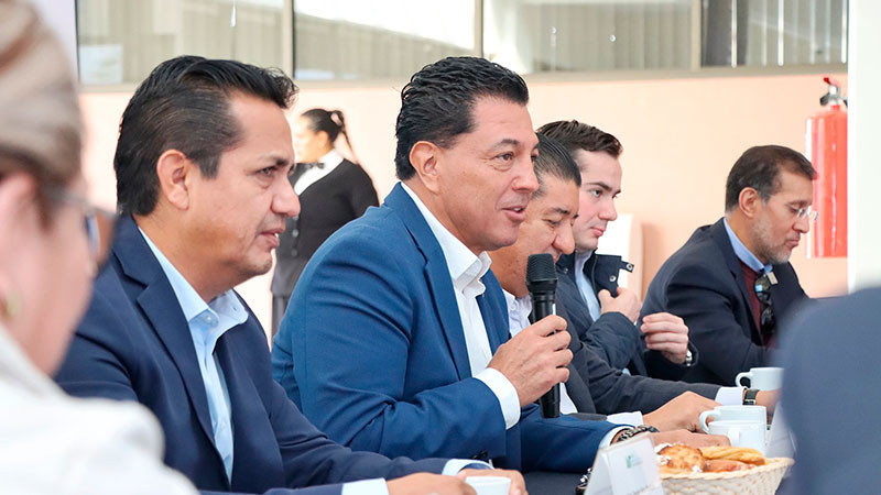 UT San Juan e Ingenieros Civiles de Querétaro acuerdan trabajo conjunto 