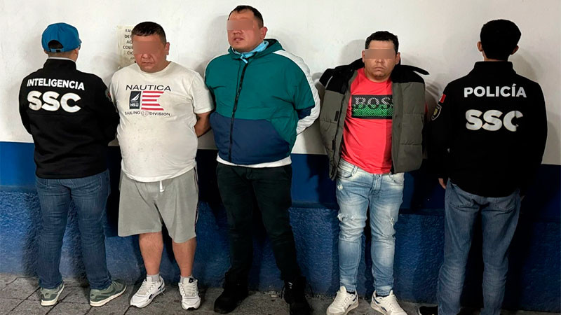  Detienen a tres presuntos integrantes de célula criminal en CDMX 