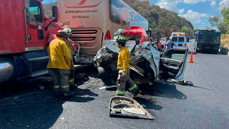 Trágico accidente en la Morelia-Pátzcuaro deja varios heridos