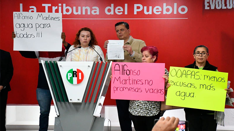 Debilitamiento institucional en México es por “narcopolíticos”, acusa Memo Valencia 