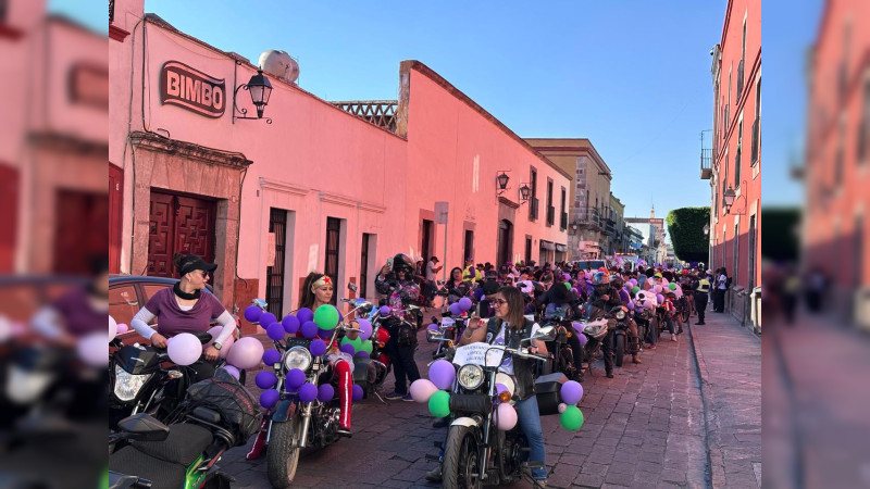 "Mujer escucha esta es tu lucha": Mujeres salen a marchar en Querétaro 