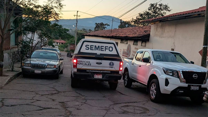 Fallece hombre tras caer de un poste en Zitácuaro, Michoacán 