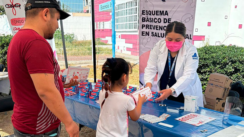 Lleva SESA Feria de Salud a comunidad La Rueda, en Querétaro 