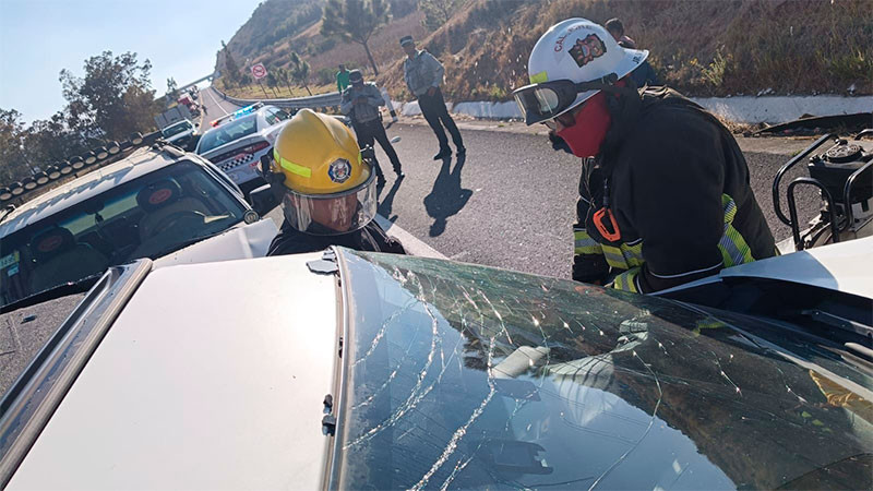 Choque automovilístico en la Pátzcuaro-Cuitzeo deja cinco heridos 