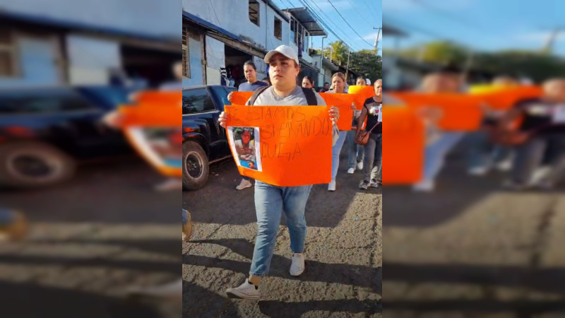 Protestan en Taretan, Michoacán por desaparición de taxista