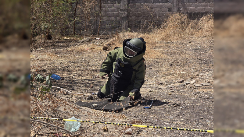 Policía y Ejército desactivan explosivo en Buenavista, Michoacán 