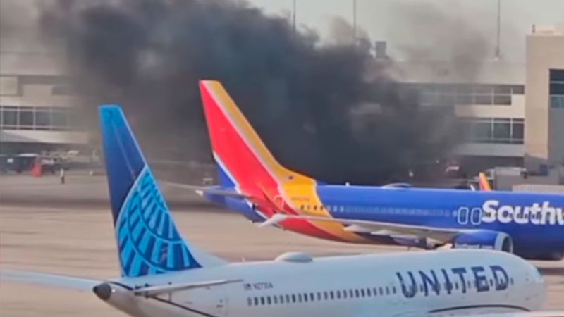 Se incendia avión de American Airlines en Aeropuerto de Denver; no hay heridos 