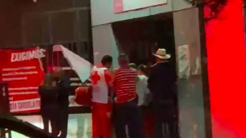 Alumnas agreden a golpes a compañera afuera de secundaria en Sonora; Fiscalía ya investiga 