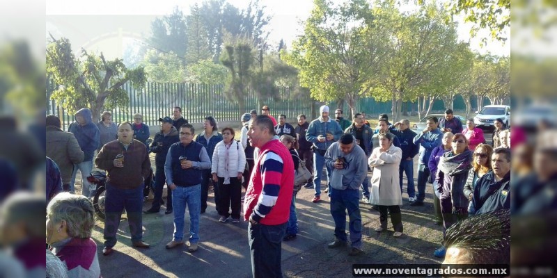 Sindicalizados toman la Facultad de Odontología de la UMSNH e impiden realización de foro - Foto 2 