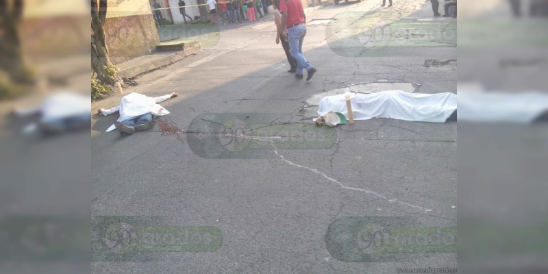 Asesinan a tres hombres en Sahuayo, Michoacán 