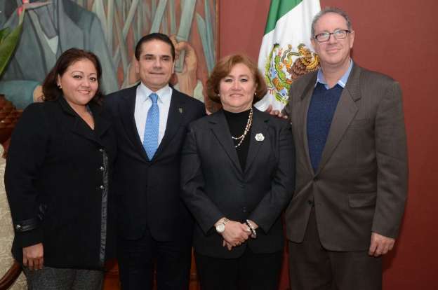 Nombra Silvano Aureoles a Irma Nora Valencia como directora de Transparencia  - Foto 0 