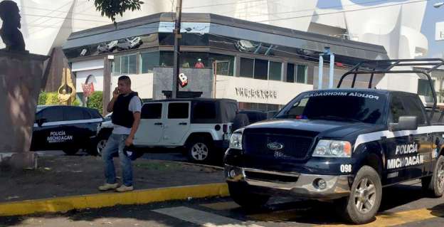 Conato De Enfrentamiento Entre Policías Causa Alarma En Uruapan Michoacán 6107